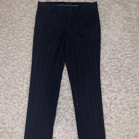green emerald velvet dress Banana Republic Womens Slim Fit Mid Rise Ryan Straight Leg Pants, Heather  Grey, 6 : Amazon.ca: Clothing, Shoes & Accessories